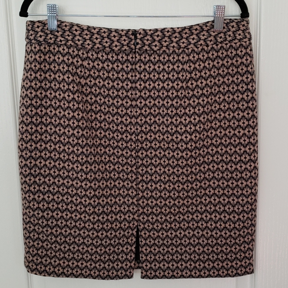 Skirt - Picture 2 of 3